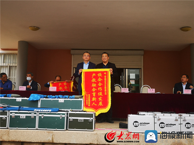 青岛财经职业学校:两家企业捐赠60万教学设备 助力学生实训教学