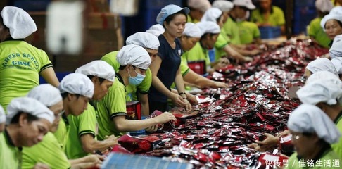 一千块人民币能在越南花多久越南工资低,为啥工厂老板却不高兴